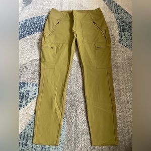 Size 18 Green Athleta Headlands Hybrid Mid Rise Tight